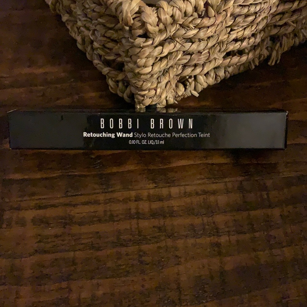 Bobbi Brown retouching wand